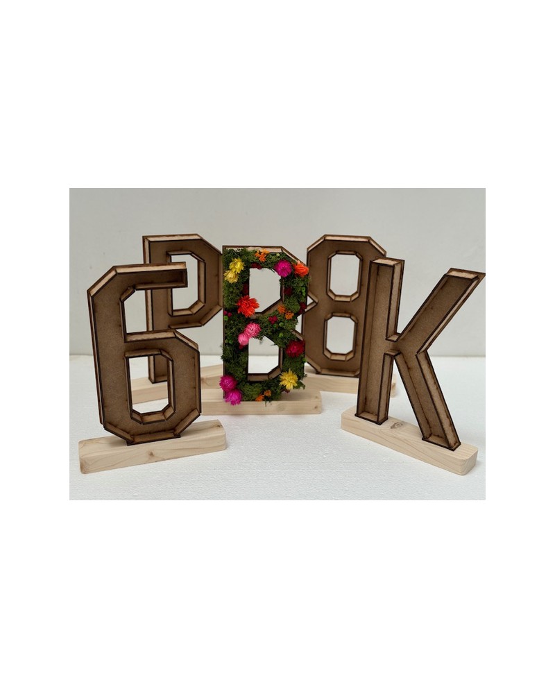 Letra B 3D madera H24x13cm                        