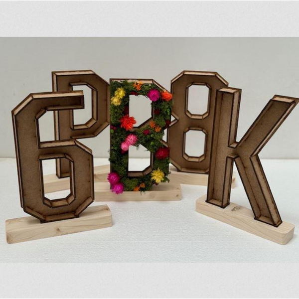 Numero 4 3D madera H21x13cm                       